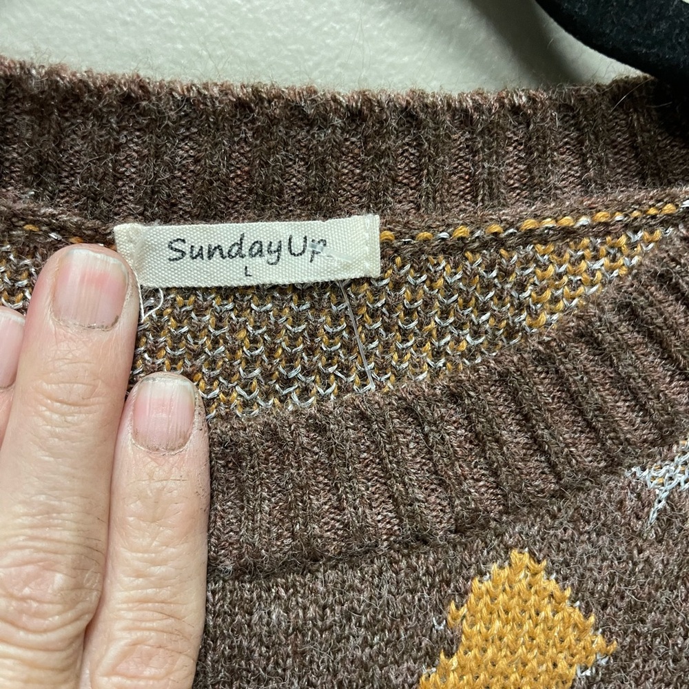 Stylish Brown Western Pattern Sweater - image 2